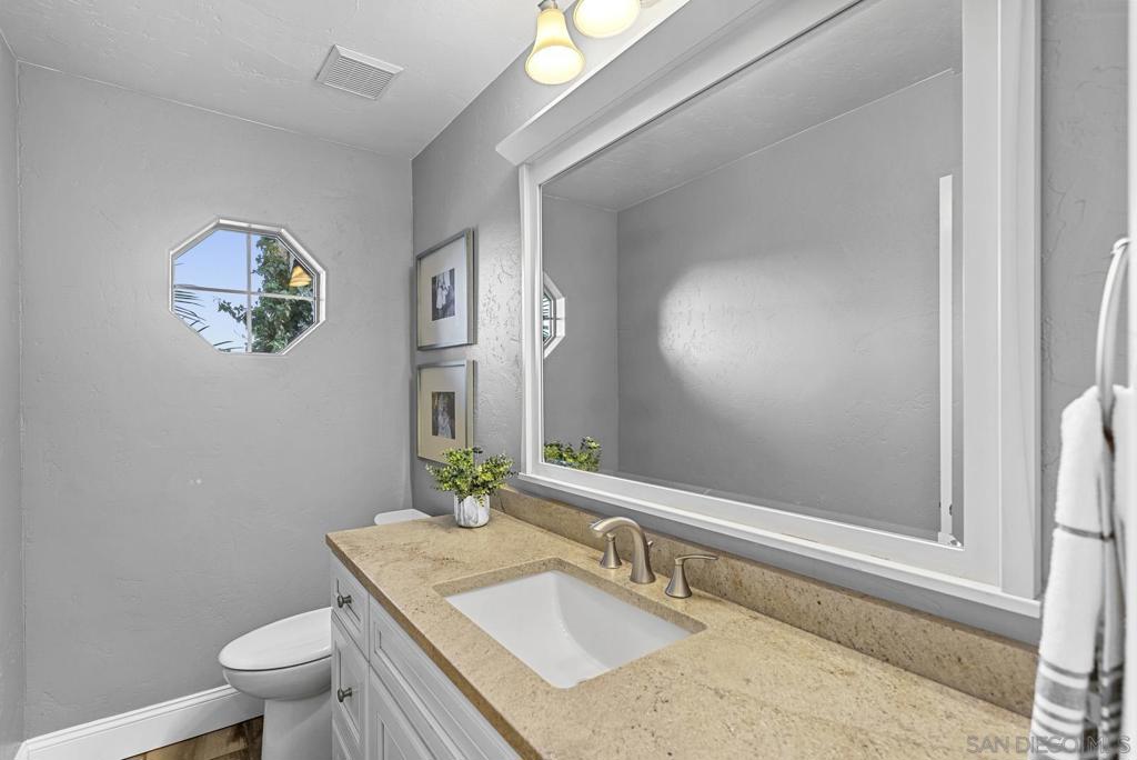 2506 Avenida Ocotillo