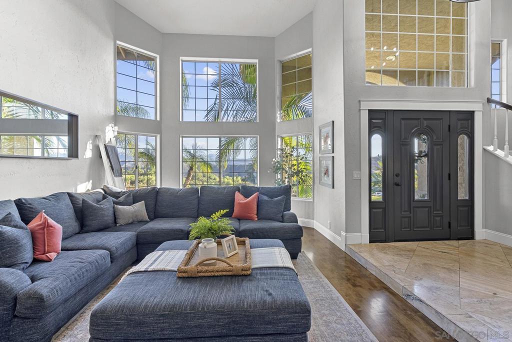 2506 Avenida Ocotillo