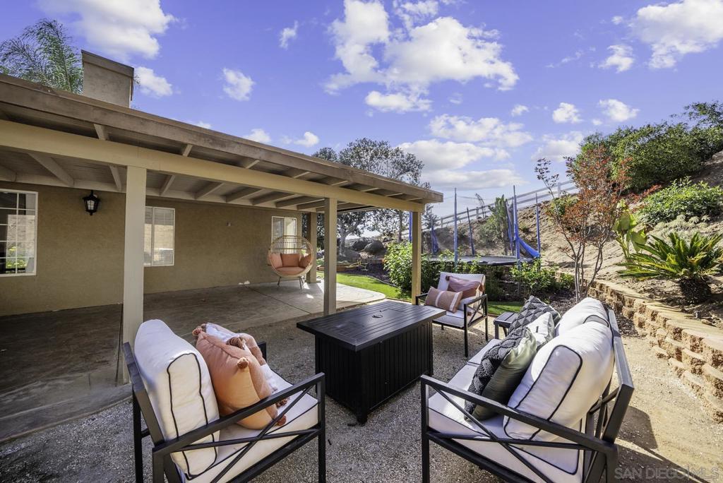 2506 Avenida Ocotillo