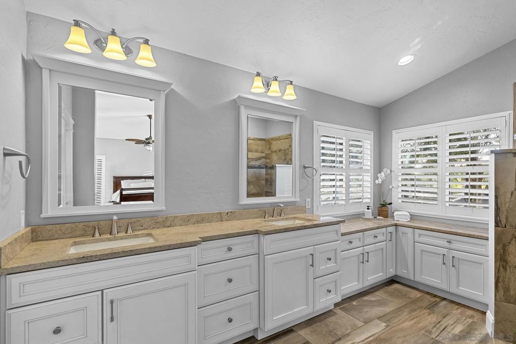 2506 Avenida Ocotillo