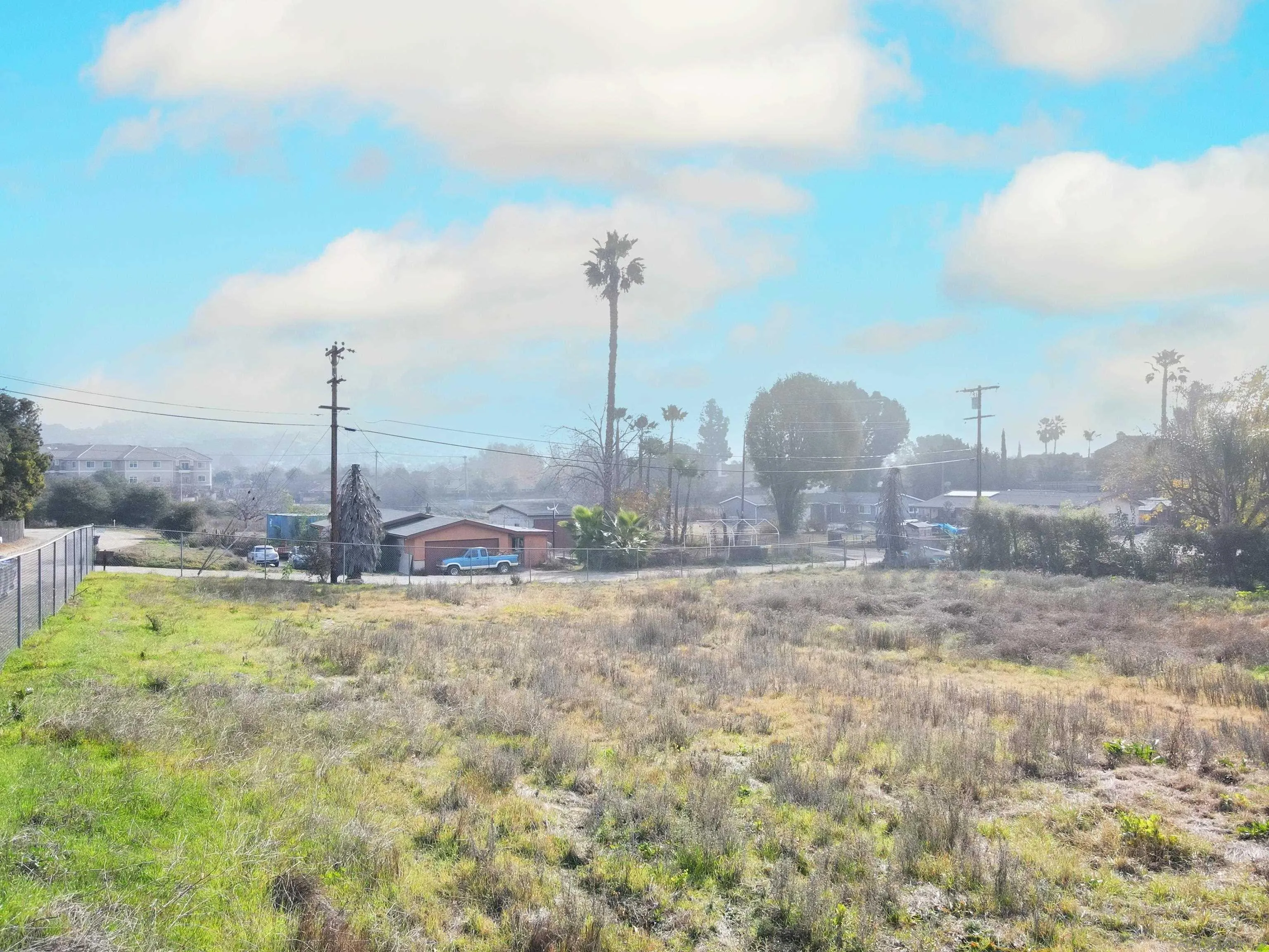 Robin Hill Ln Unit: 1