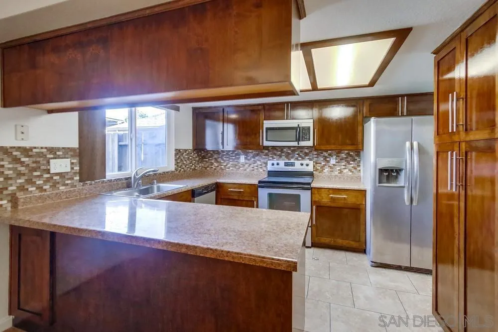 1974 Arnold Way Unit: 7