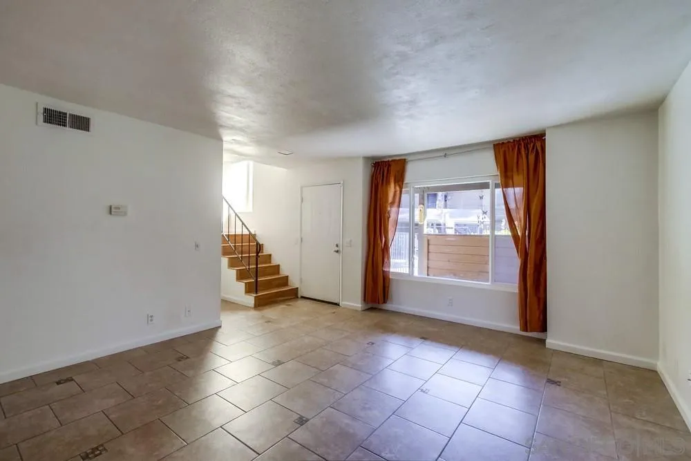 1974 Arnold Way Unit: 7