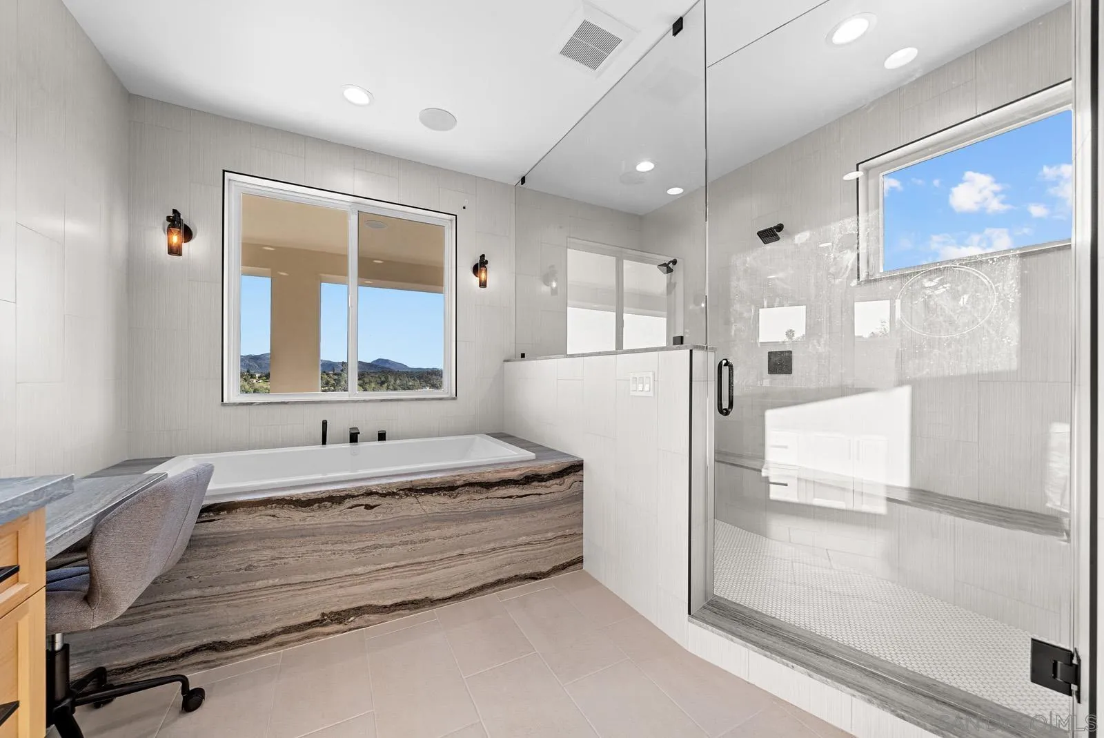 2908 Calle Caleta Viejas