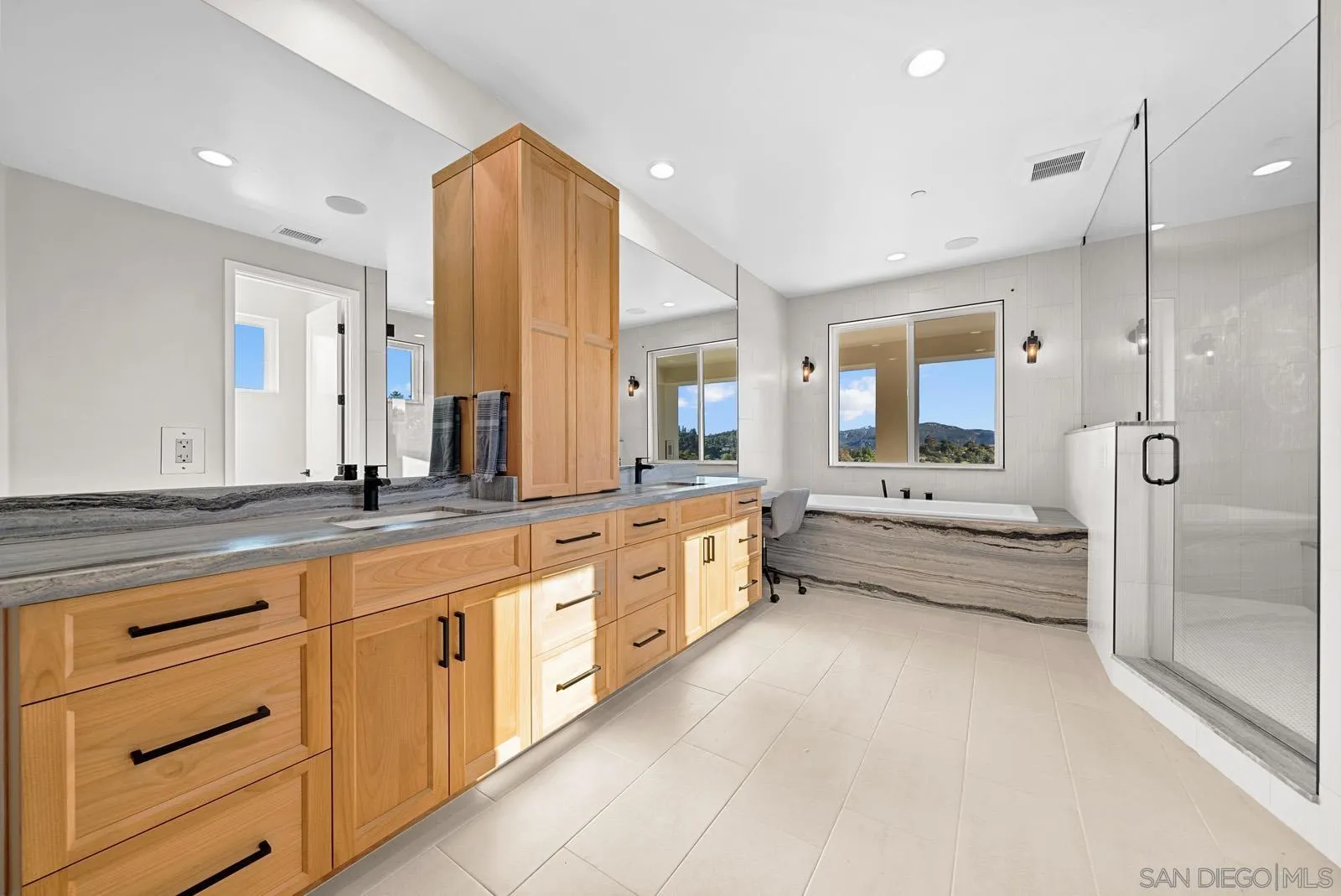 2908 Calle Caleta Viejas