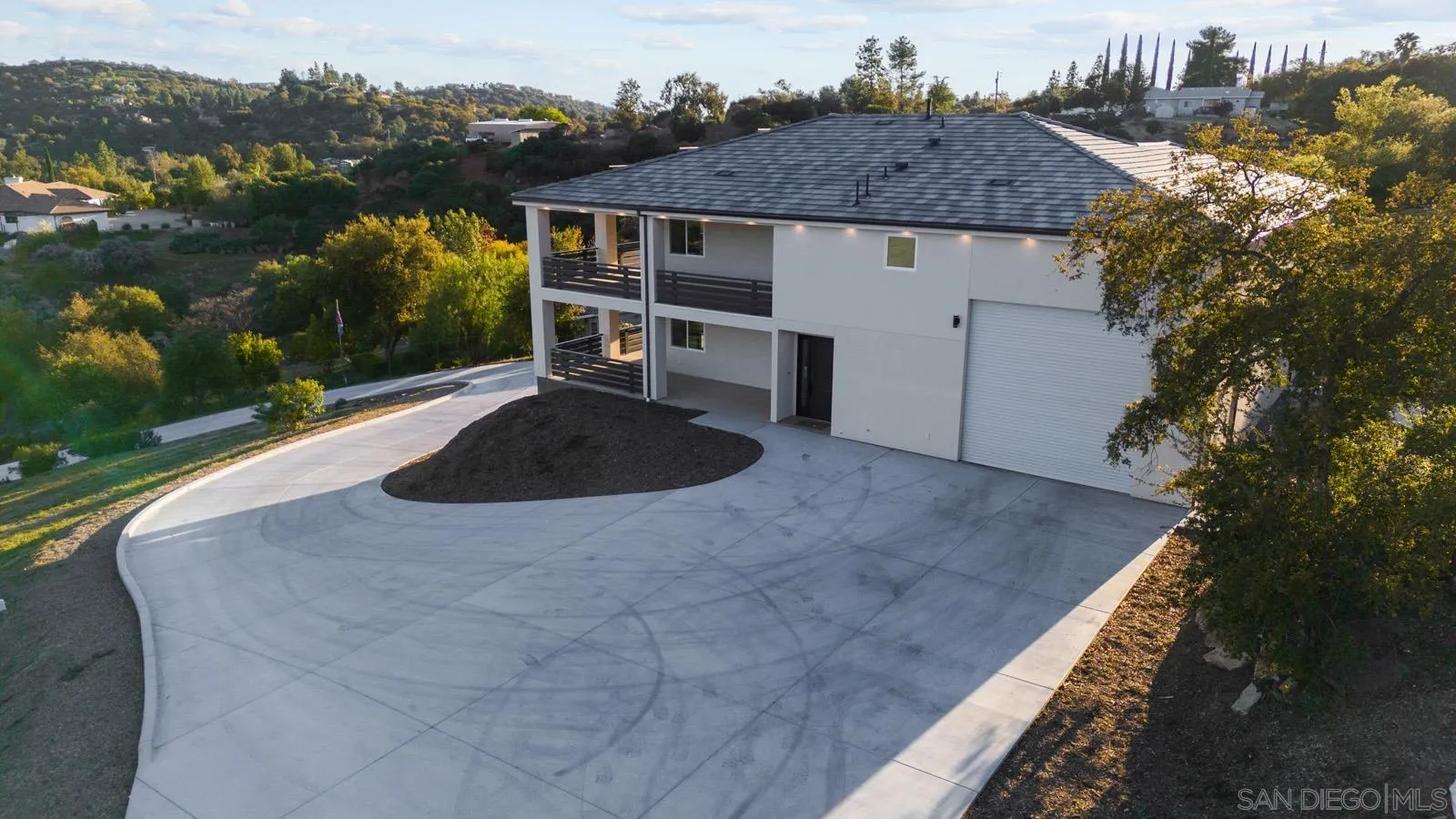 2908 Calle Caleta Viejas