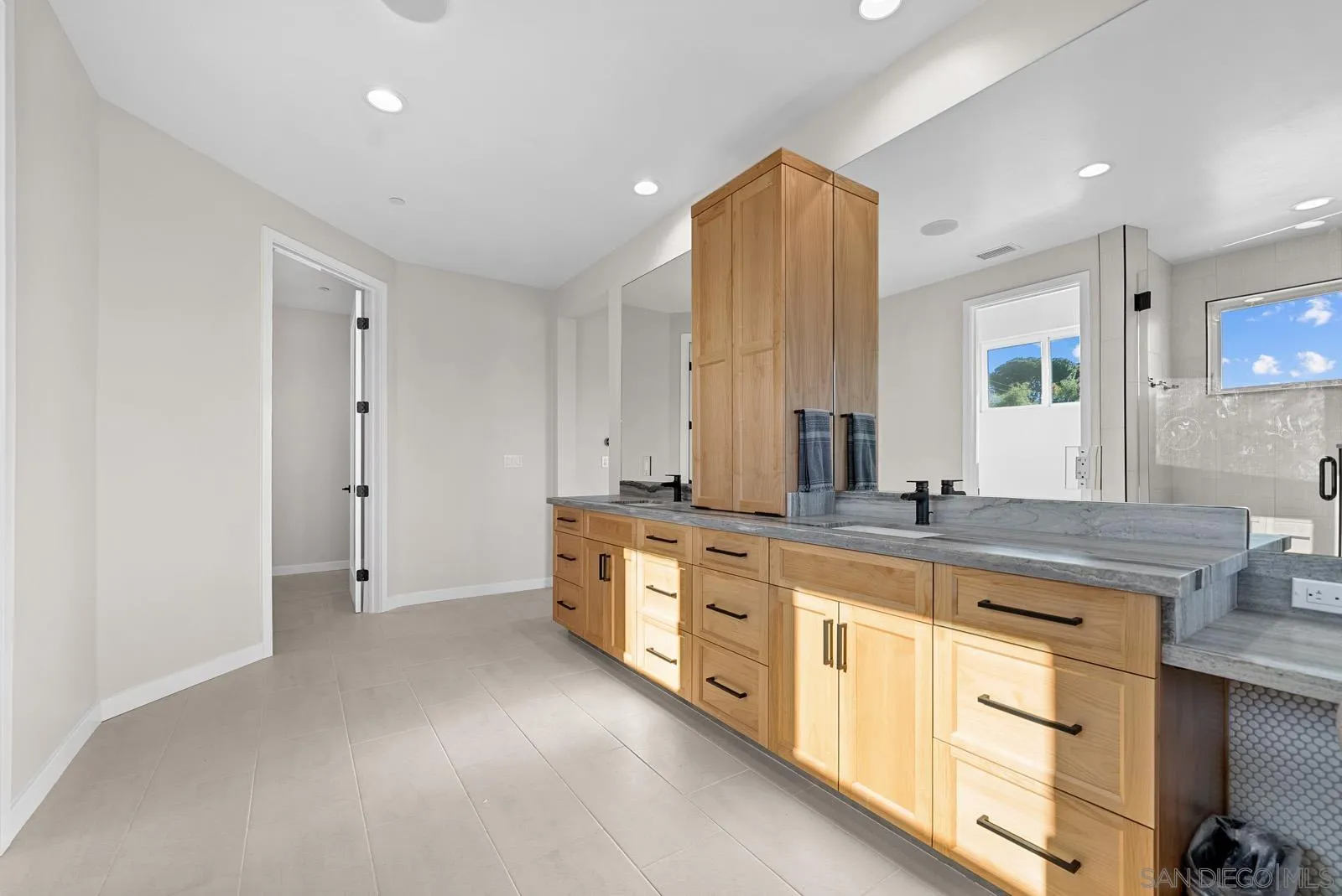 2908 Calle Caleta Viejas