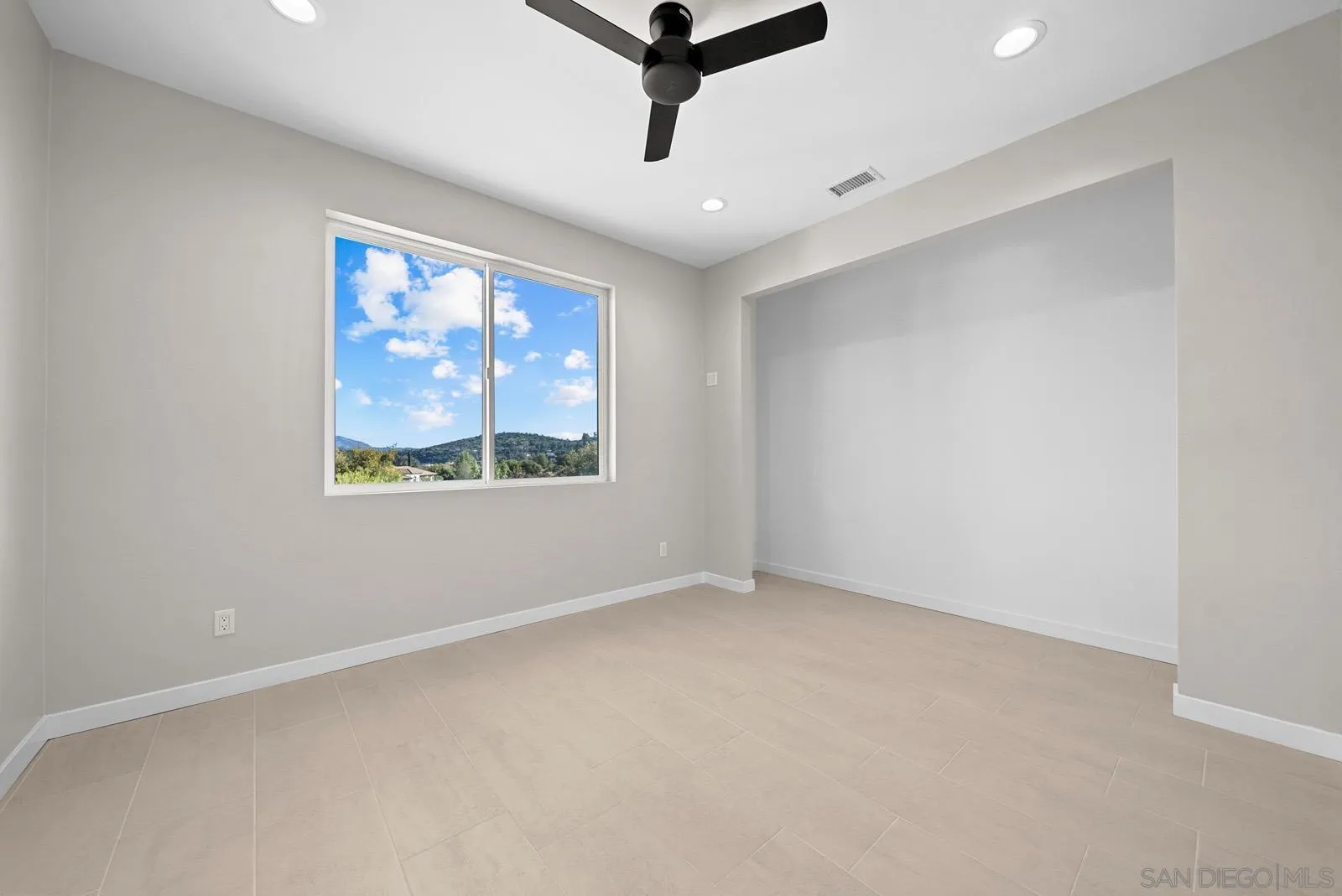 2908 Calle Caleta Viejas