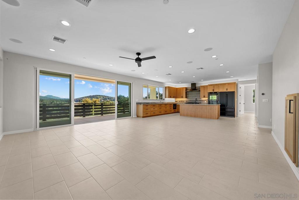 2908 Calle Caleta Viejas