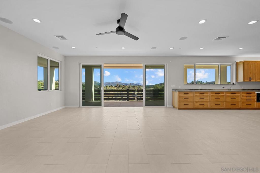 2908 Calle Caleta Viejas