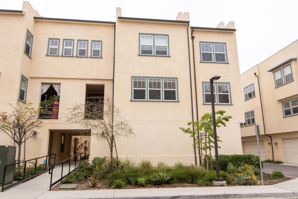 5361 Calle Rockfish 73