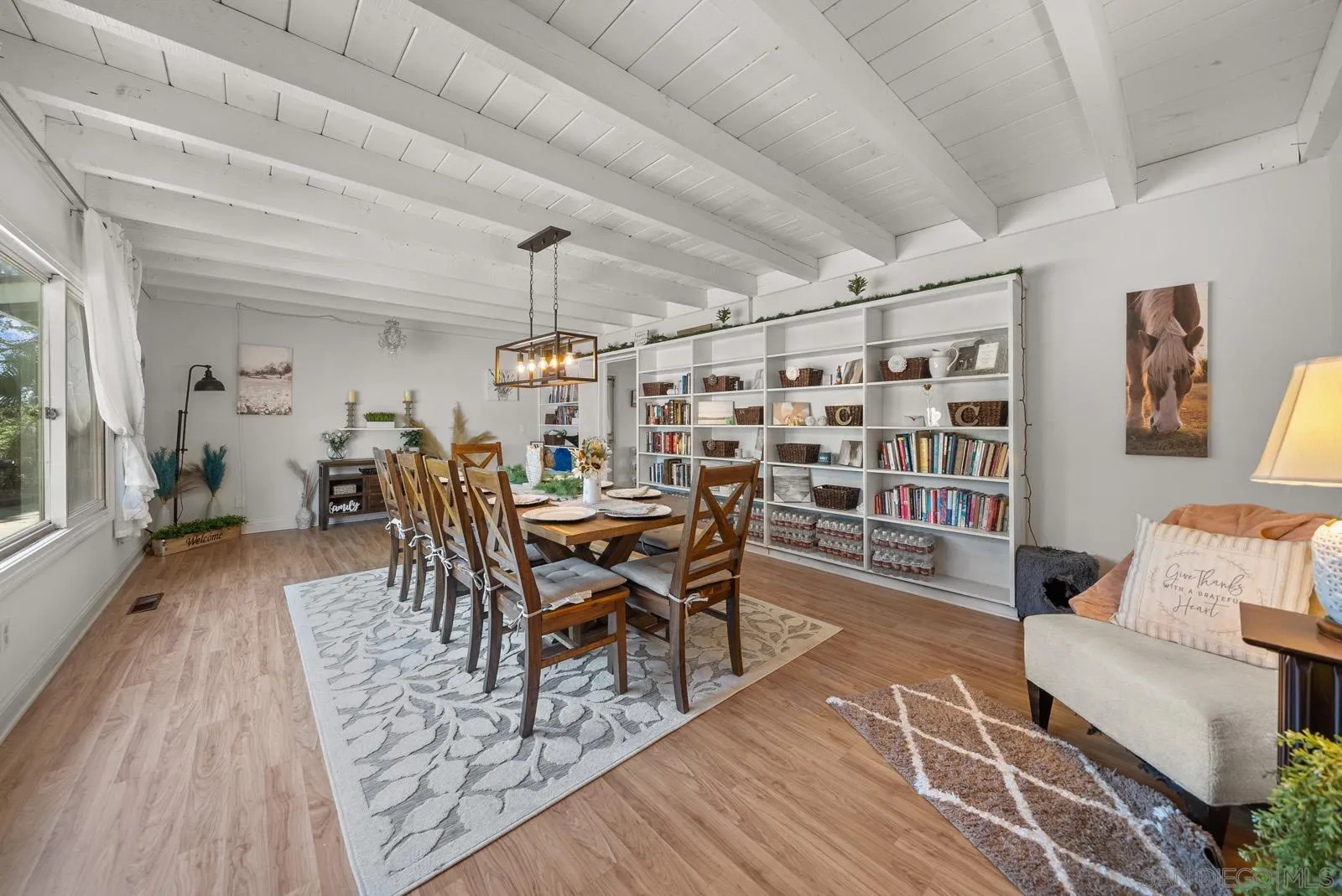 5816 Stallion Oaks Rd