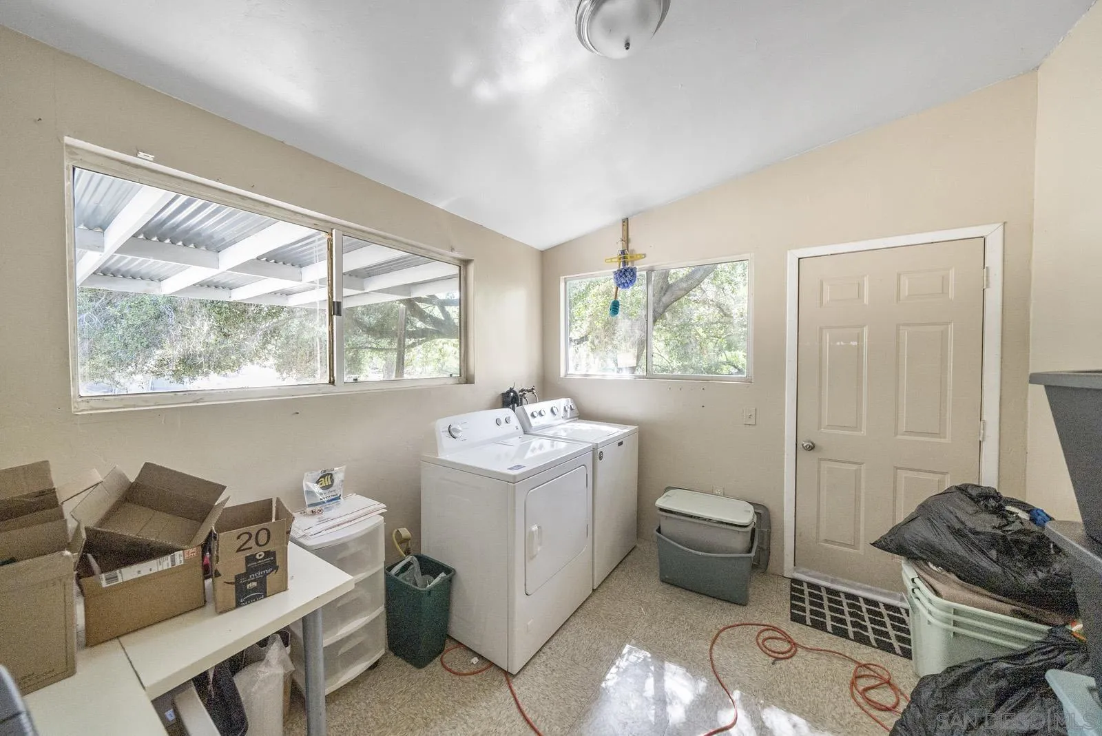 5816 Stallion Oaks Rd