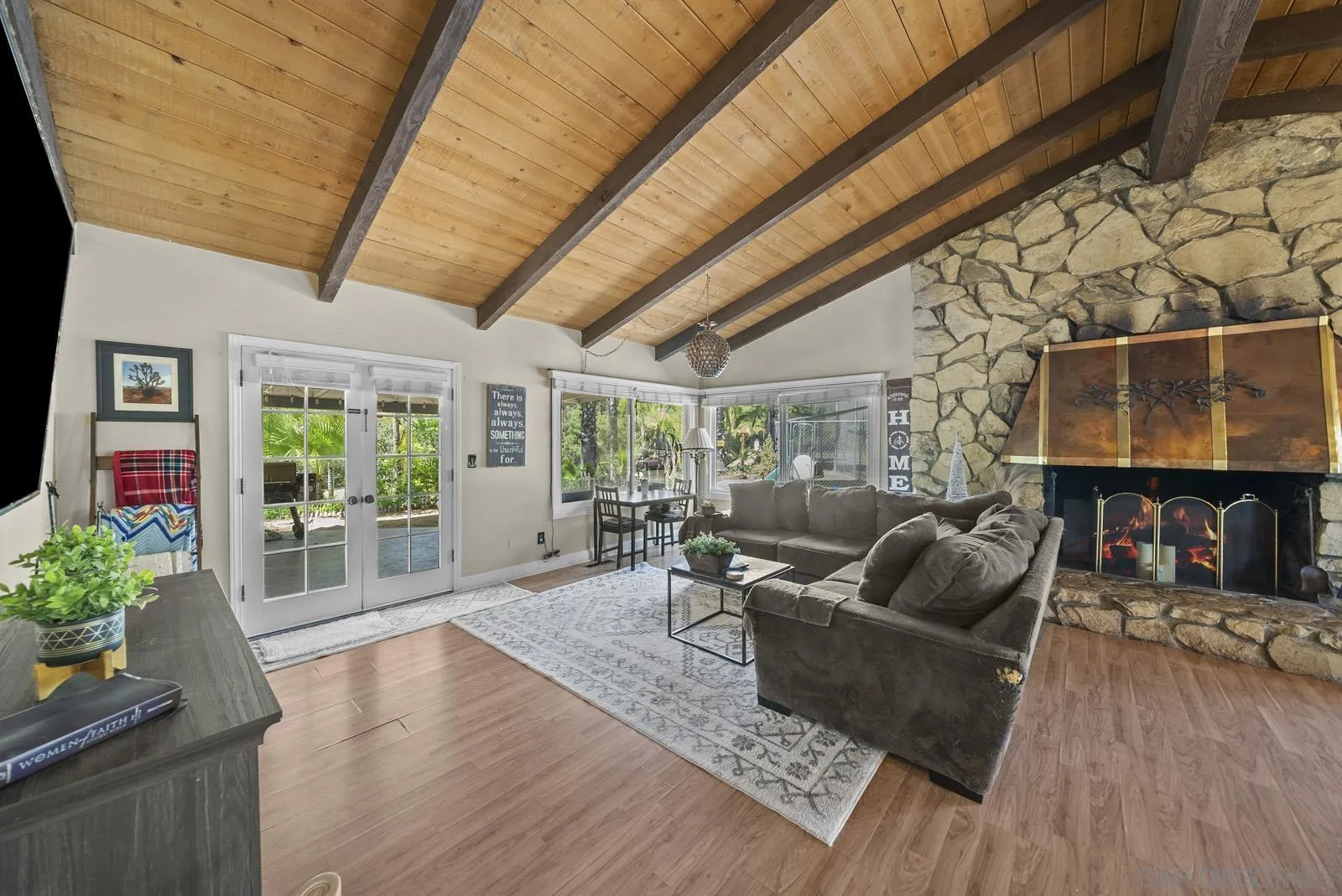 5816 Stallion Oaks Rd