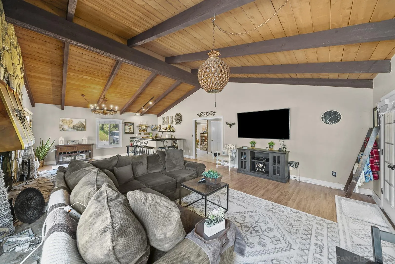 5816 Stallion Oaks Rd