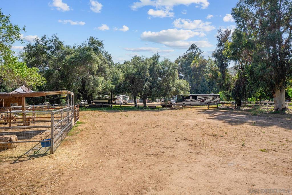 5816 Stallion Oaks Rd