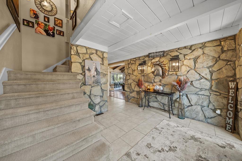 5816 Stallion Oaks Rd