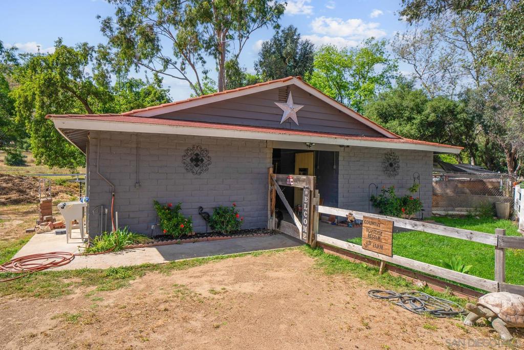 5816 Stallion Oaks Rd