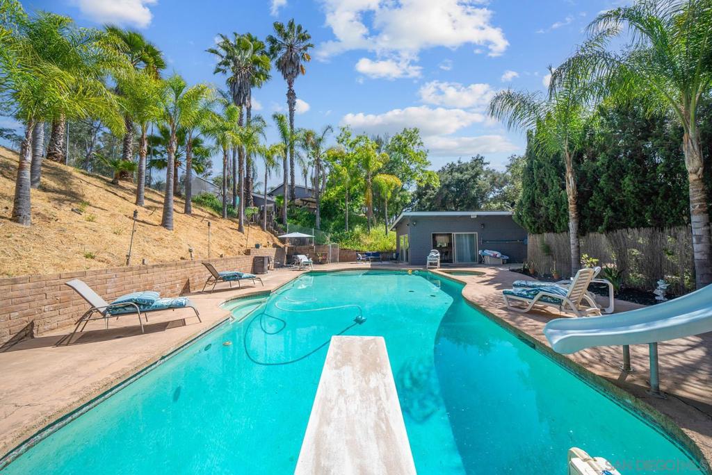 5816 Stallion Oaks Rd