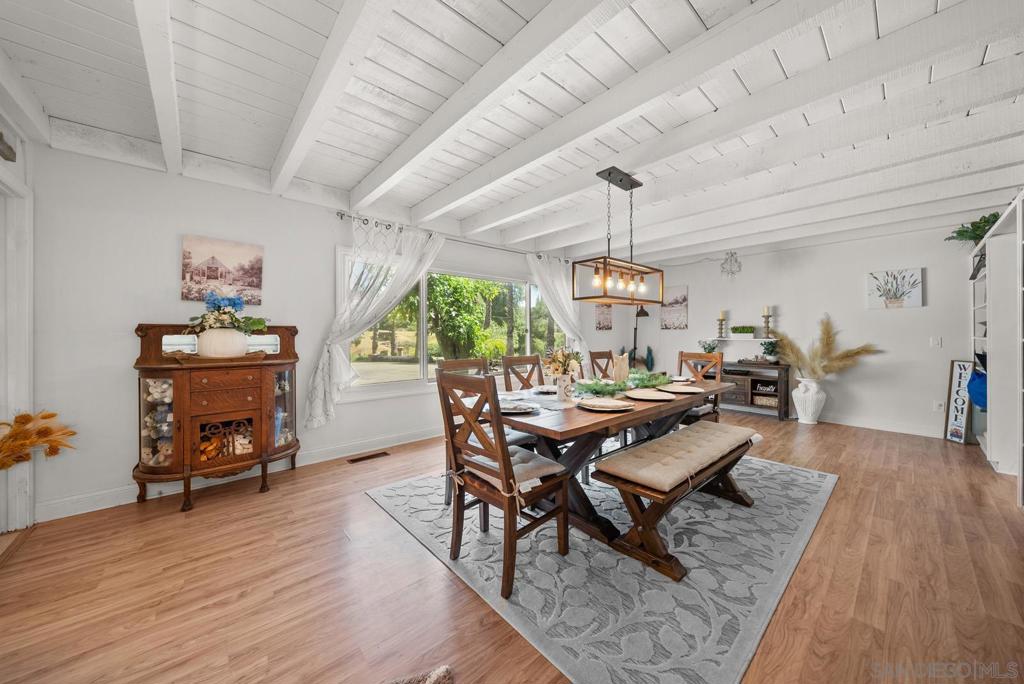 5816 Stallion Oaks Rd