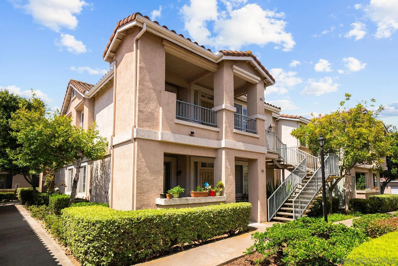 10786 Sabre Hill Dr # 206