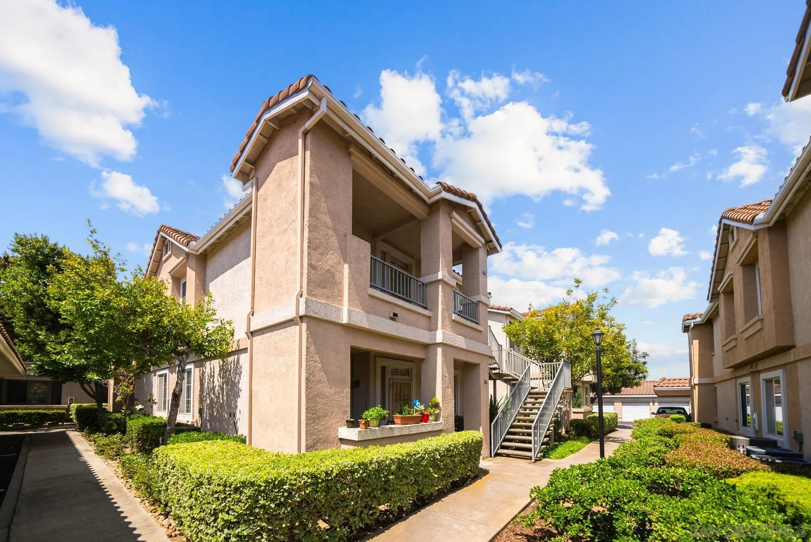 10786 Sabre Hill Dr # 206