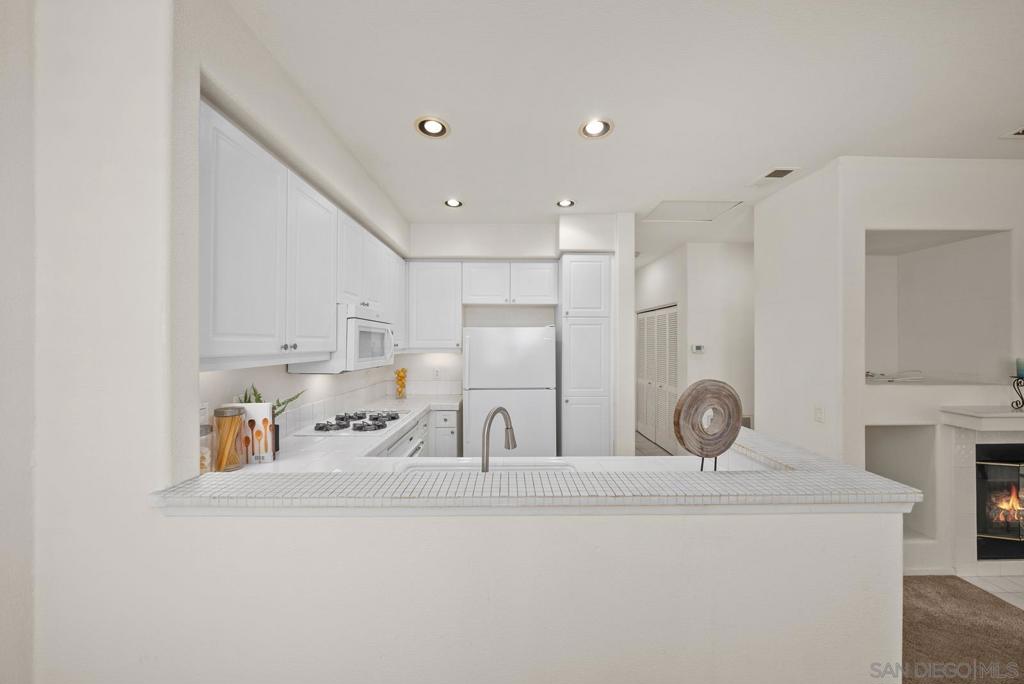 10786 Sabre Hill Dr 206