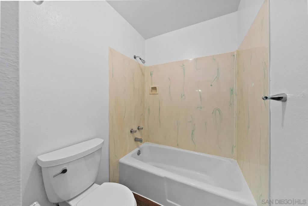 1210 Green Garden Dr 3