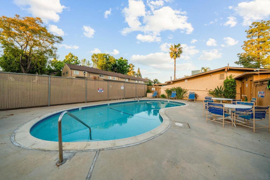 1210 Green Garden Dr 3