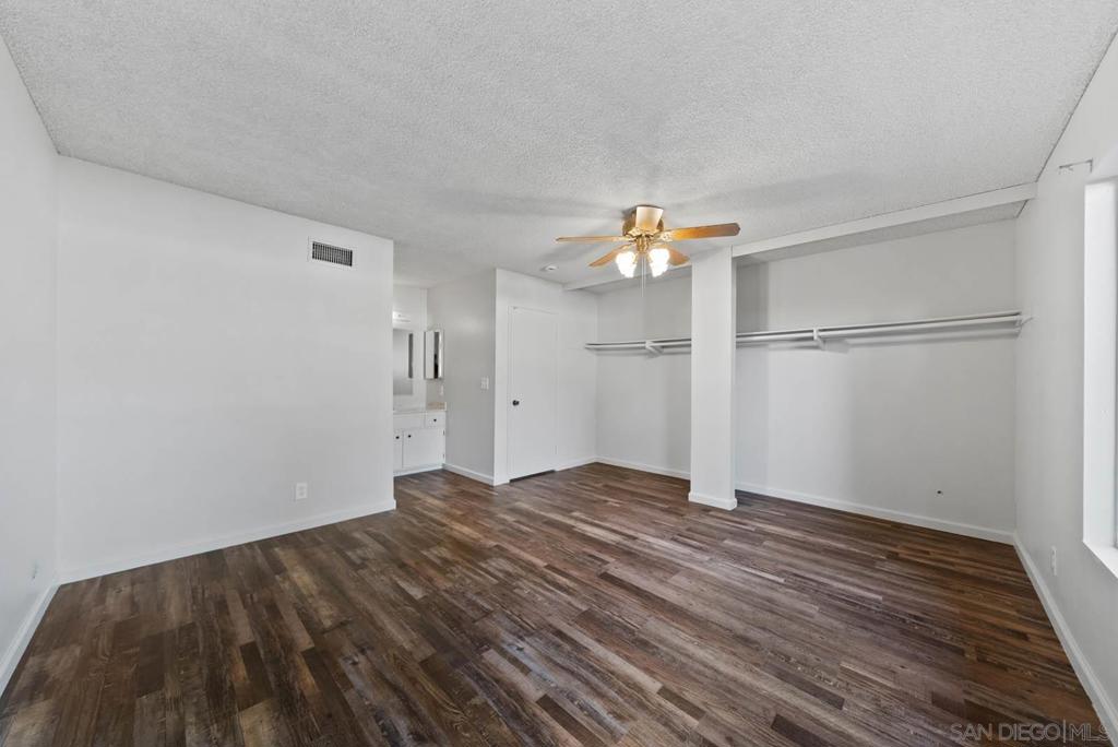 1210 Green Garden Dr 3