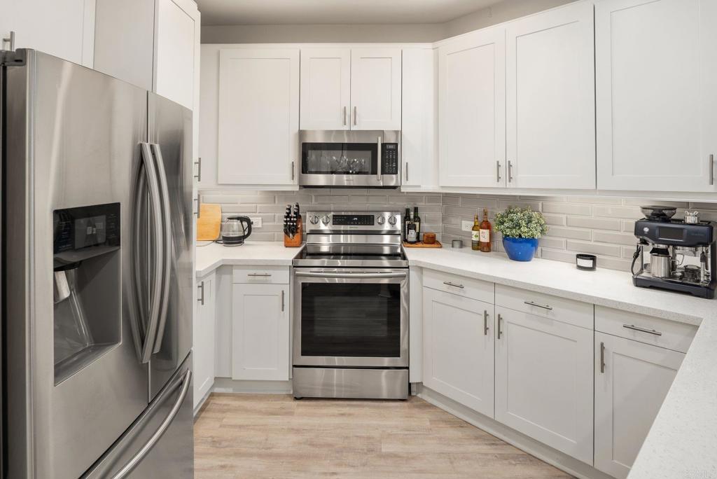 3957 30th Street 211