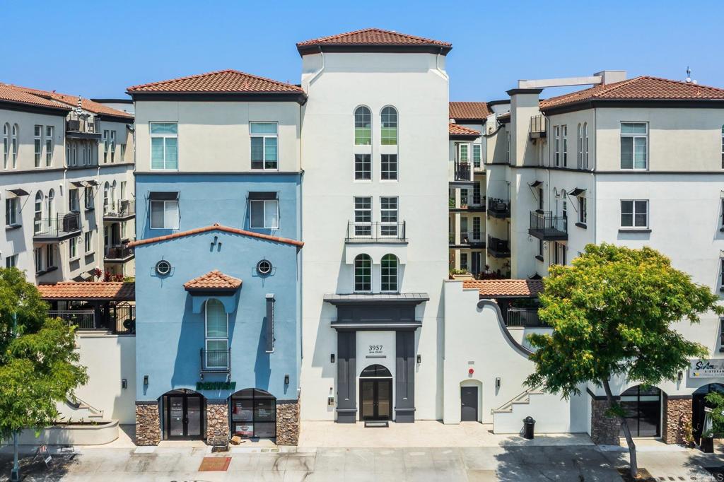 3957 30th Street 211