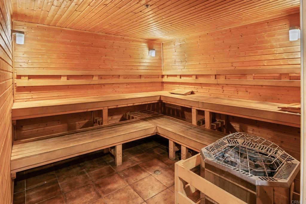 3957 30th Street 211