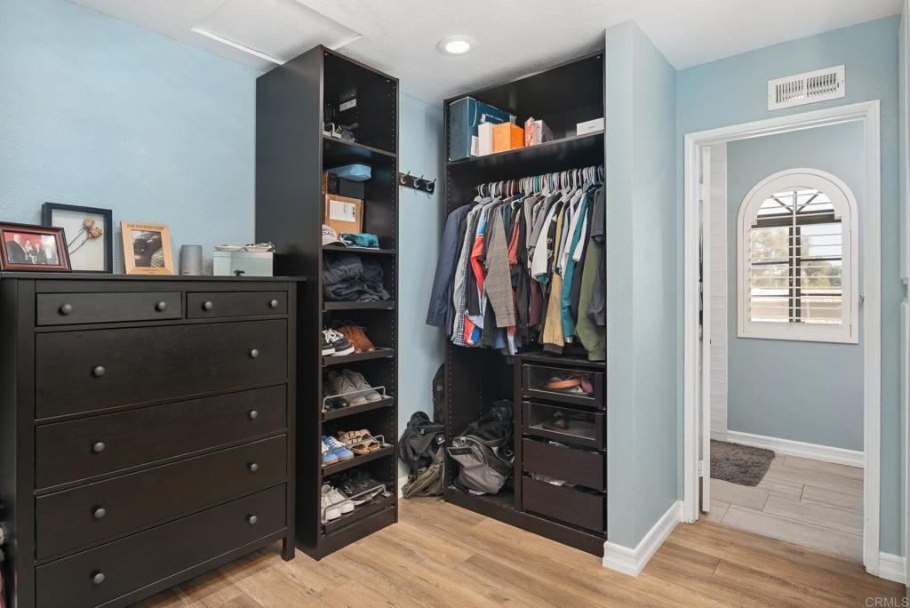 1756 Still Water Glen