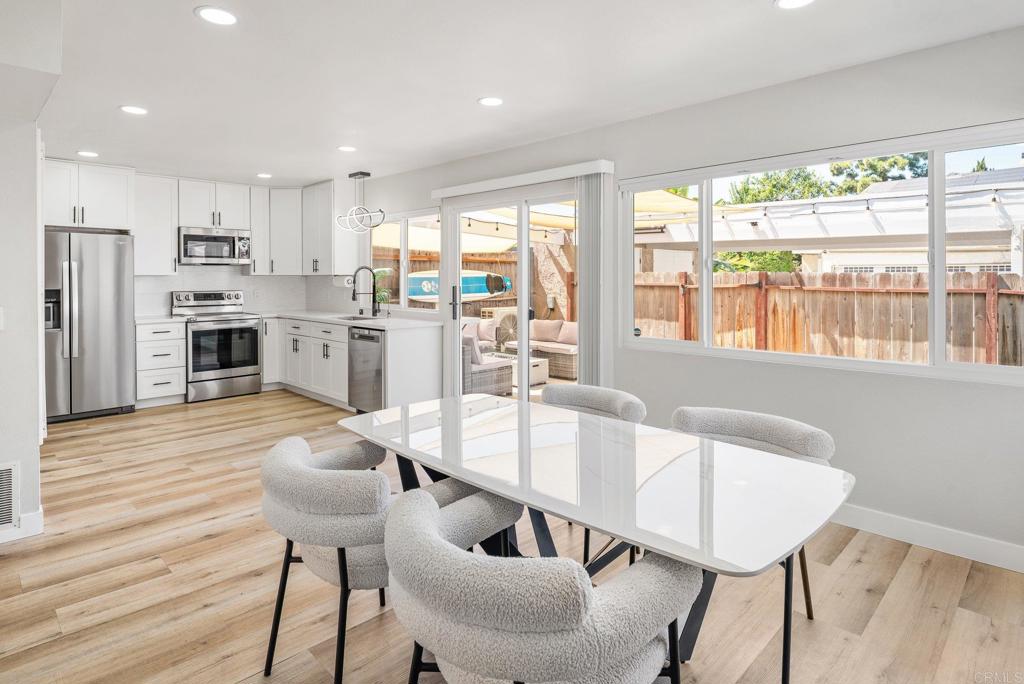 10690 Esmeraldas Drive