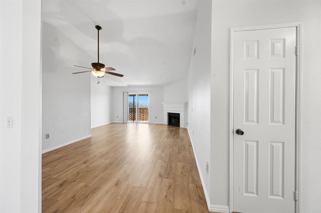 1257 Soria Glen