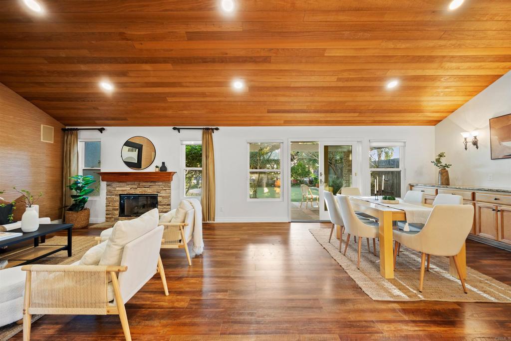 1062 Monterey Vista Way