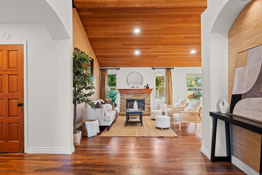 1062 Monterey Vista Way