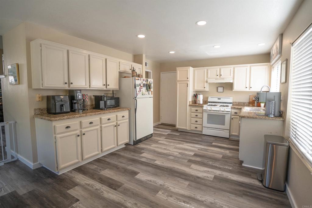 33029 Rossman Circle