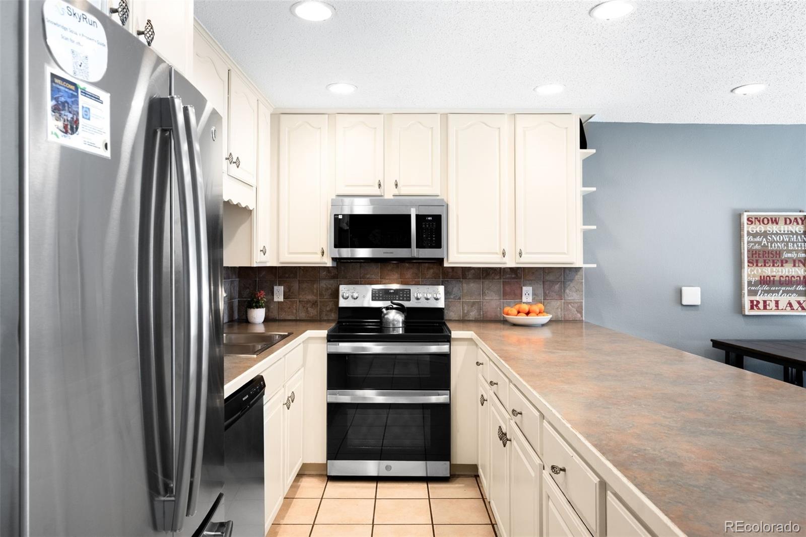 760 Copper Road Unit: F204