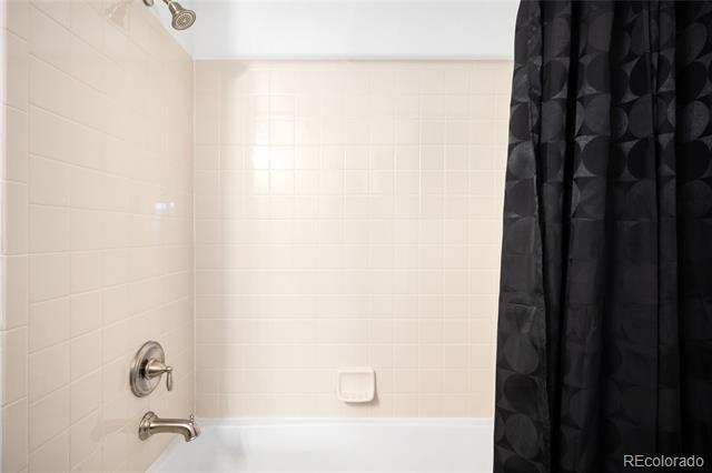 16386 E Fremont Avenue Unit: 7