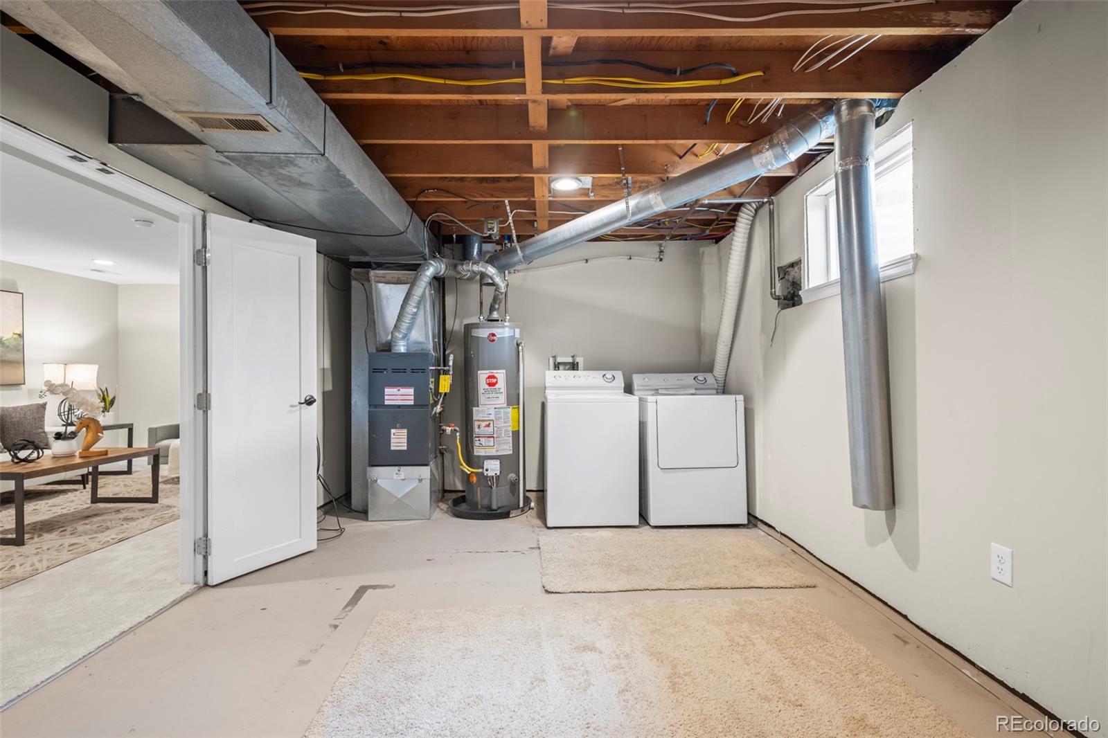 6147 Dunraven Street