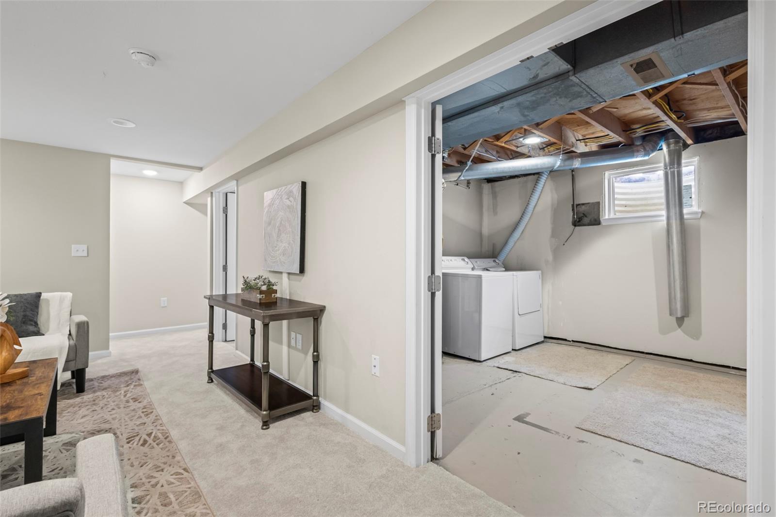 6147 Dunraven Street