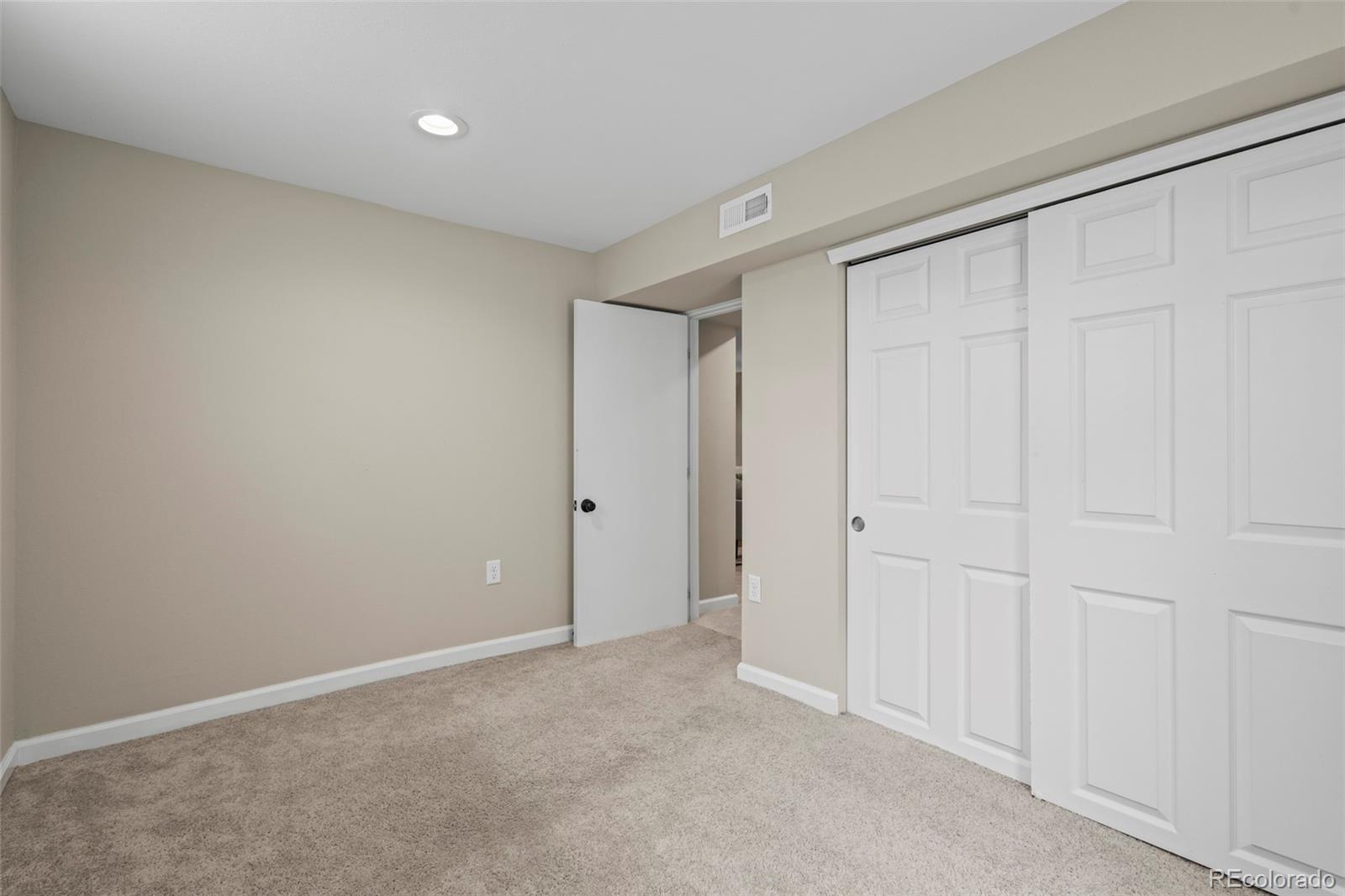 6147 Dunraven Street