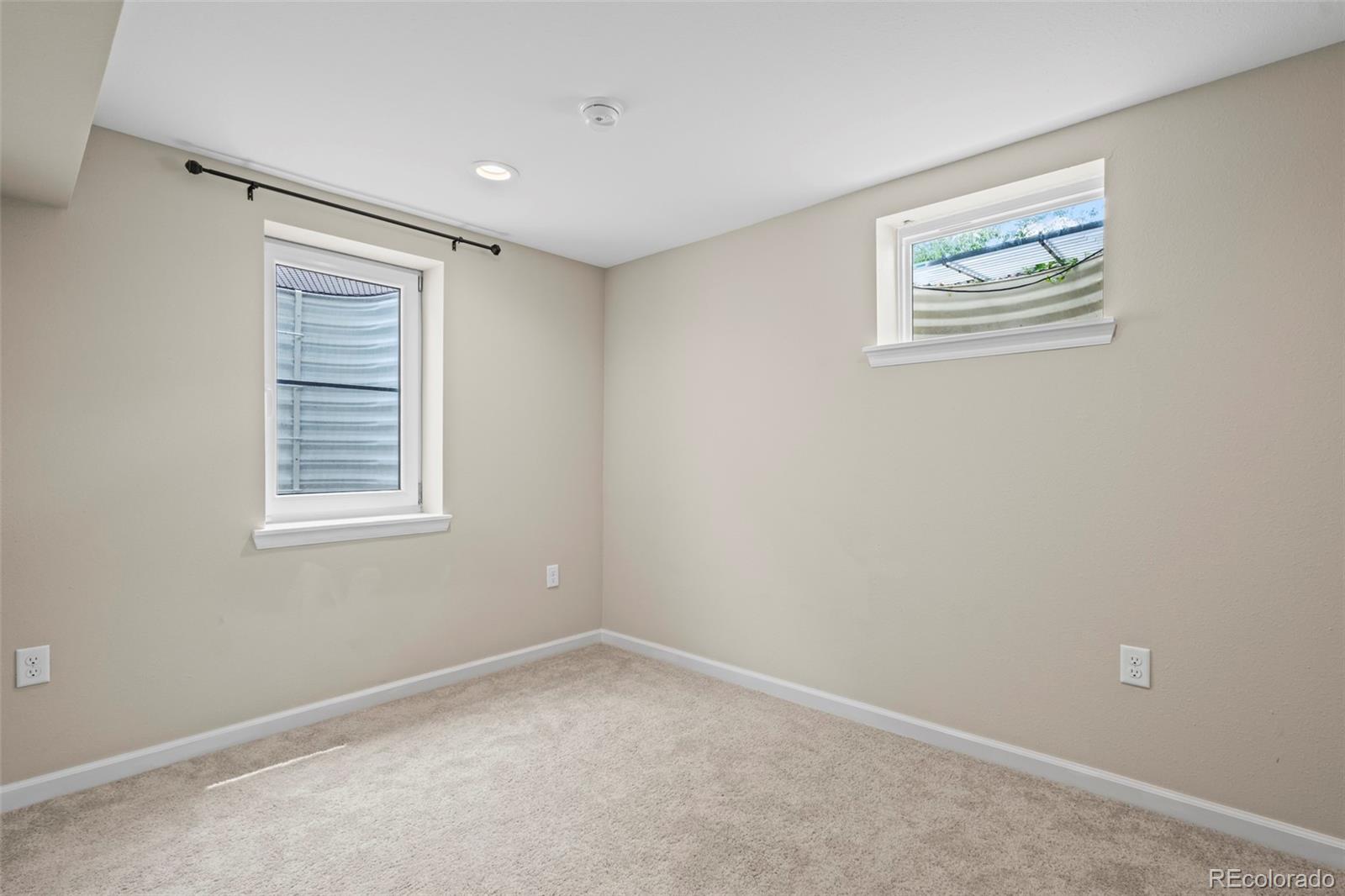 6147 Dunraven Street