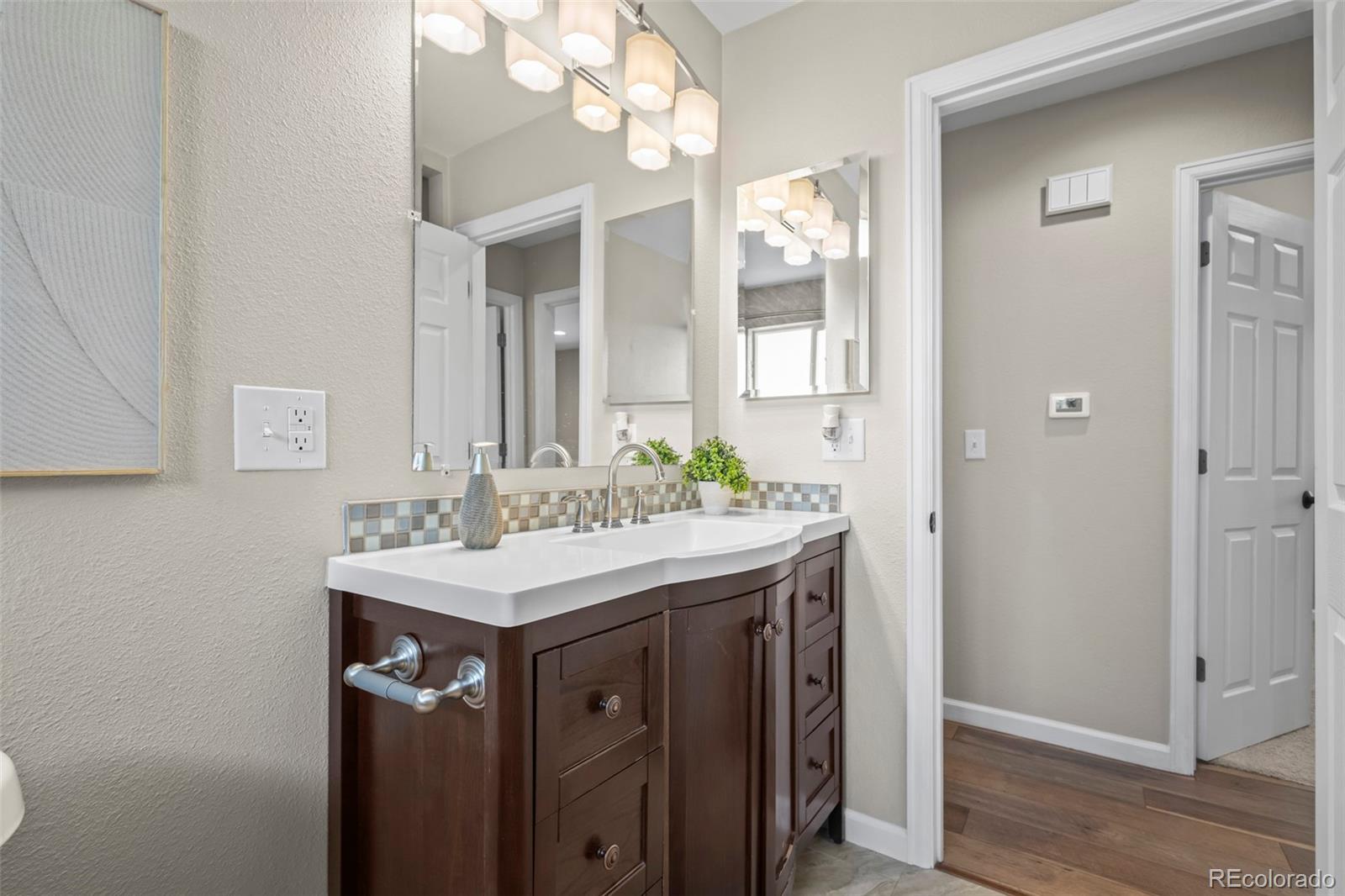 6147 Dunraven Street