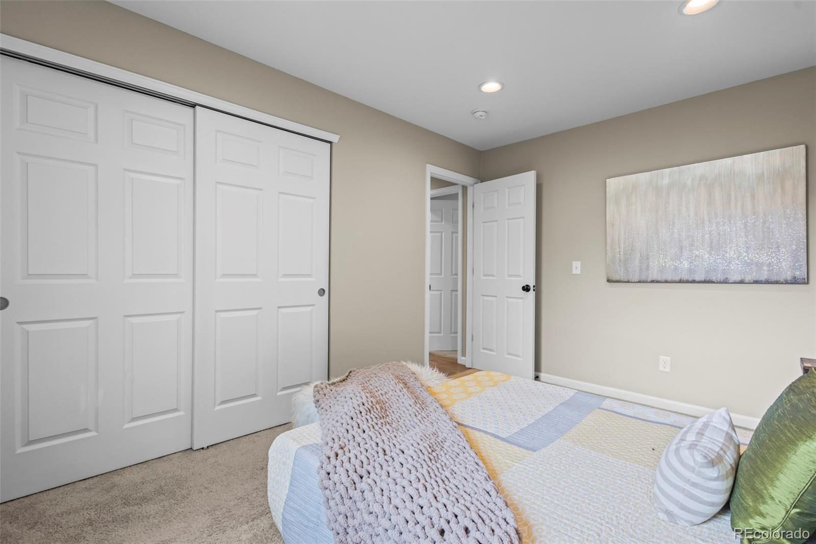 6147 Dunraven Street