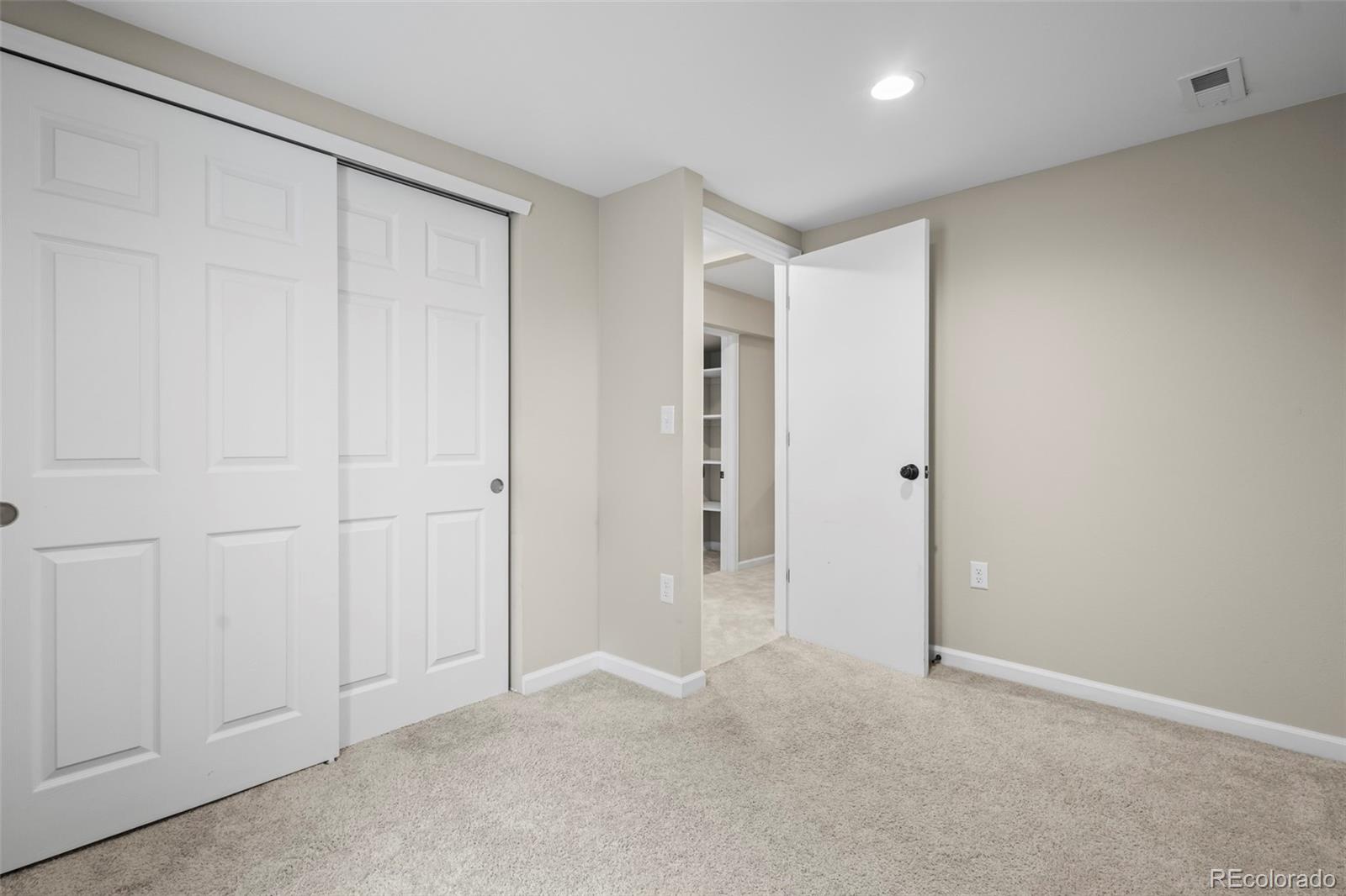 6147 Dunraven Street