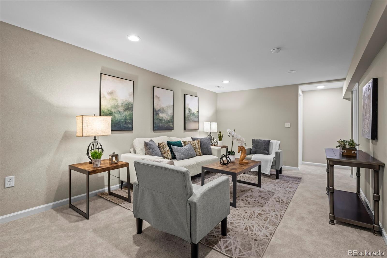 6147 Dunraven Street