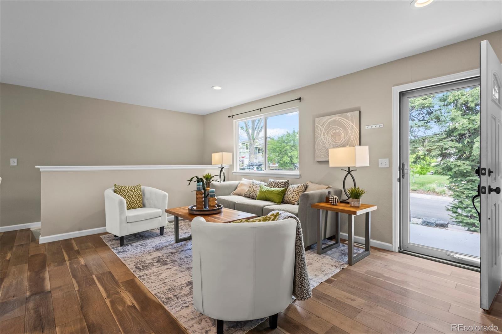 6147 Dunraven Street